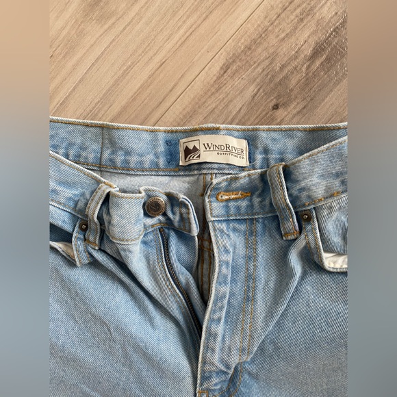 Wind River Jeans - Picture 2 of 4